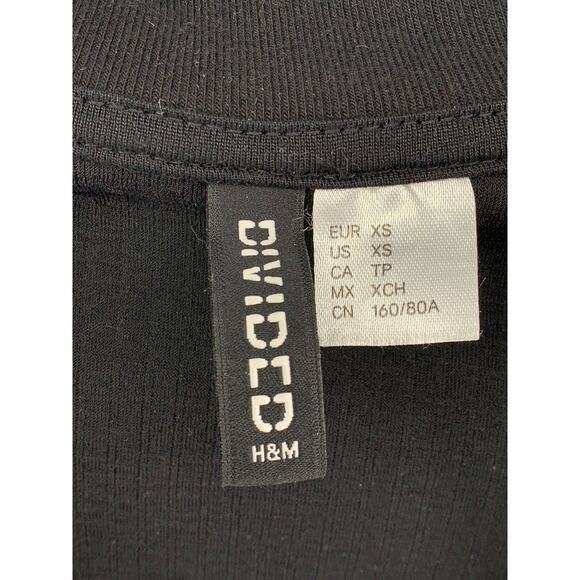 DIVIDED By H&M Women's Black Ribbed Split-Neck Long Sleeve Cropped Polo Top SZXS - Picture 8 of 11